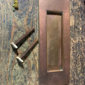 Qualität der 1920er Jahre / ANTIKER BRIEFBOX BRIEF / Messing Bronze Original Abgenutzte verblasste Pracht Antike Türbeschläge Zeitbeschläge Bild 8