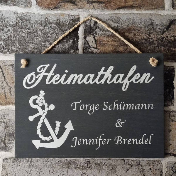 Türschild aus Holz personalisiert