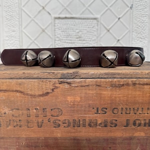 Vintage Sleigh Bells with Brown Leather Strap, Horse Sleigh Bells, 5 Sleigh Bells, Carriage Bells, Holiday Decor, Door Hanger