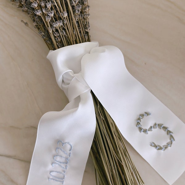 Initiale florale brodée personnalisée + ruban de date pour bouquet de mariage | ruban de mariage brodé | ruban personnalisé