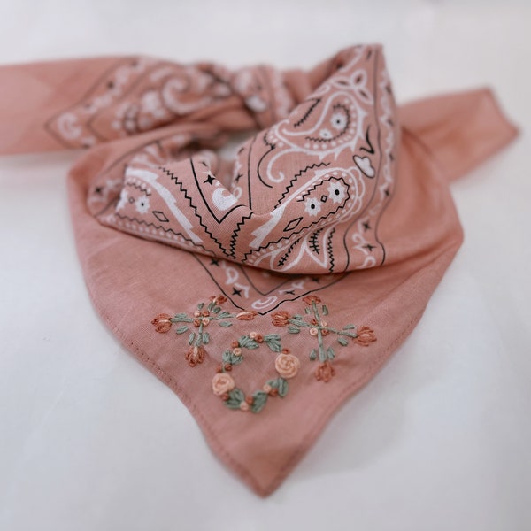 Embroidered sandy pink bandana with floral XOX