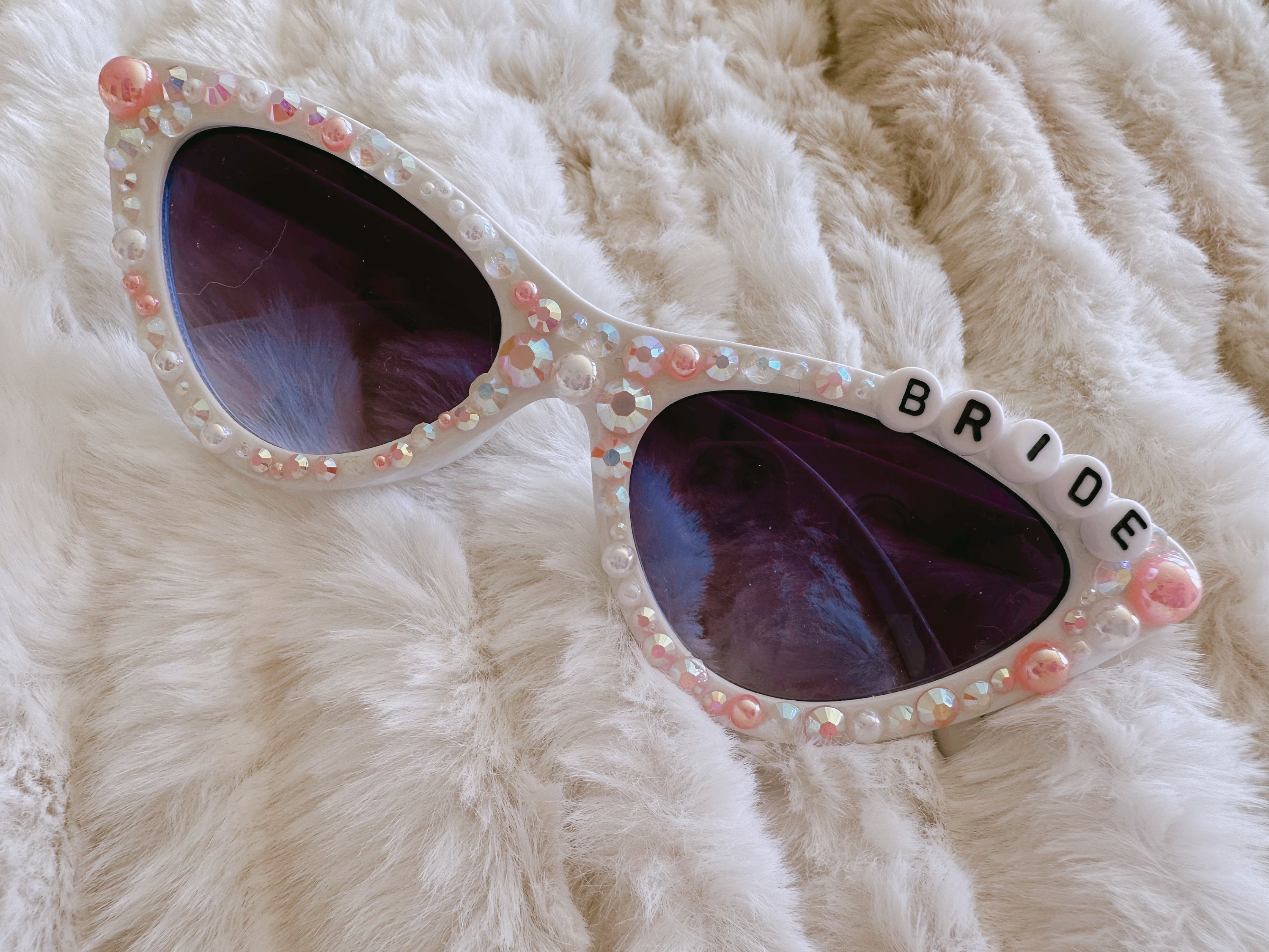 Handmade BRIDE Swarovski Crystal Cat-Eye Sunglasses Bachelorette/bride/festival Pearl Embellished Sunglasses  main image 2