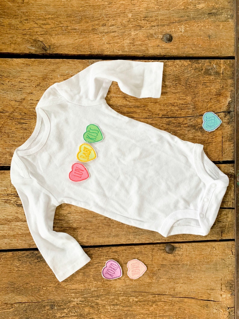 Vday baby Embroidered Conversation Hearts Baby Bodysuit Baby First Valentine Day Gift Custom Patches Embroidered Candy Heart Baby Onesie