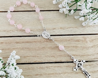 Mini rosario de cuarzo rosa, jade blanco y amatista: Rosario para el coche, regalo de bautizo