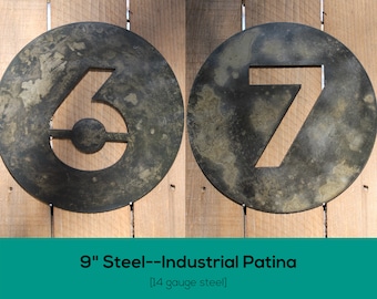 9" ronde stalen huisnummers met industrieel patina | Grote adresnummers | Industriële nummers | Verontruste nummers
