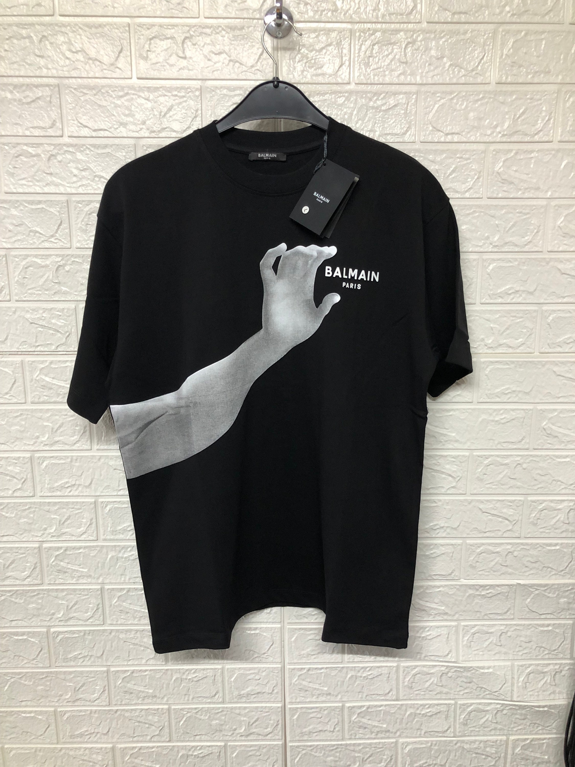 Louis Vuitton Classic V-Neck T-Shirt, Black, XL