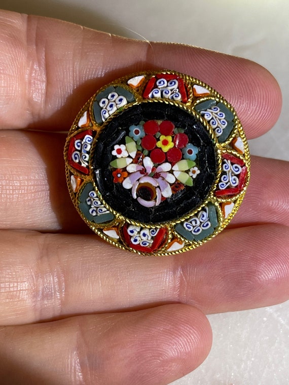 Lovely Large Round Lovely flower Italian Micro-Mos