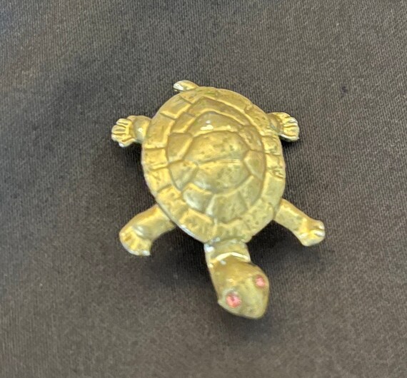 Darling vintage gold tone turtle with pink rhines… - image 8