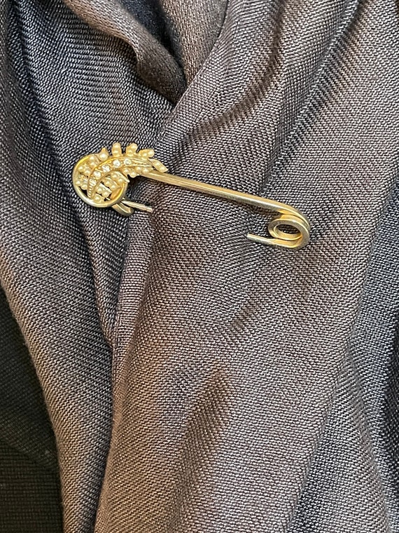 Delicate Antique safety Pin Brooch with Rhinestone an… Gem