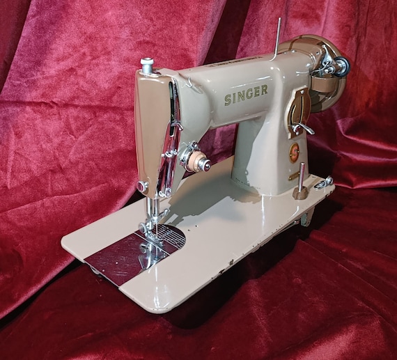Antique SINGER 191K Vintage Sewing Machine Serviced Tan FREE