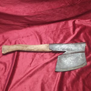 Antique Finnish axe BILLNÄS 25.3 25/3 kirves BILLNAS Piilu hewing axe broad axe