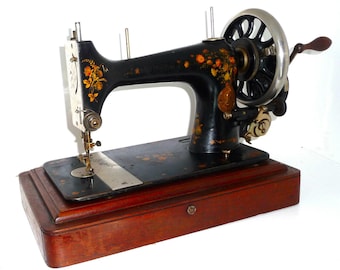 Antique vintage SINGER V.S. 39-2 vibrating shuttle sewing machine SUPER RARE vtg