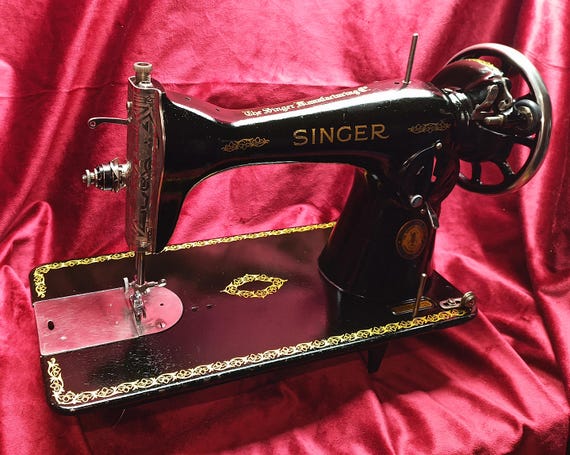 Antique SINGER 15K CENTENNIAL Sewing Machine Denim Brass Badge