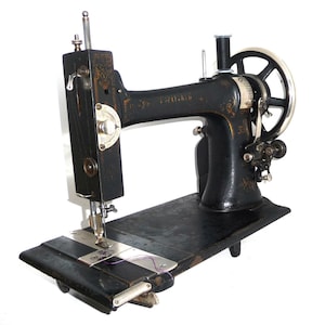 Antique swedish HUSQVARNA TRIUMF sewing machine Huskvarna VIKING rare triumph