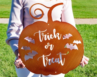 Halloween Trick or Treat Pumpkin Sign | Halloween Metal Pumpkin Sign, Halloween Sign for Entryway Halloween Porch Decor Halloween Door Decor