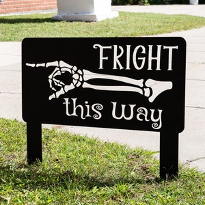 Halloween Fright this Way Metal Yard Sign | Outdoor Halloween Lawn Decor, Skeleton Halloween Sign, Halloween Home Decor Spooky Skeleton Hand