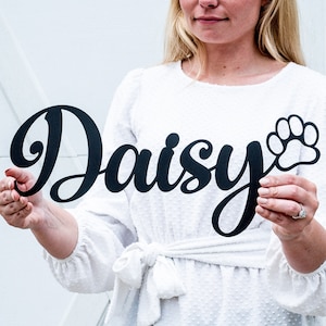 Personalized Metal Pet Name with Paw | Custom Metal Dog Décor | Dog Name Sign | Gift for Dog Mom Dog Dad | Pet Loss Gift Dog Memorial Gift