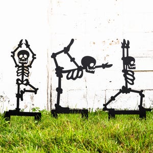 Outdoor Skeleton Halloween Decor, Halloween Outdoor Sign, Halloween Garden Signs, Metal Halloween Yard Stakes, Halloween Sign Skeleton Decor image 2