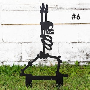 Outdoor Skeleton Halloween Decor, Halloween Outdoor Sign, Halloween Garden Signs, Metal Halloween Yard Stakes, Halloween Sign Skeleton Decor Skeleton #6 (1 item)