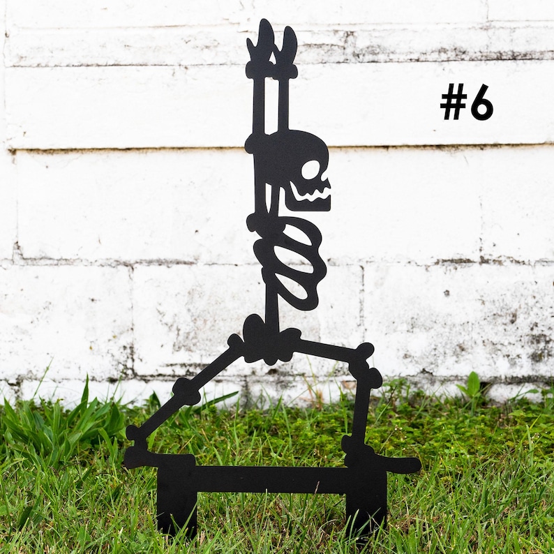 Outdoor Skeleton Halloween Decor, Halloween Outdoor Sign, Halloween Garden Signs, Metal Halloween Yard Stakes, Halloween Sign Skeleton Decor Skeleton #6 (1 item)