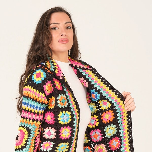 Kaleidoskop-Cardigan,Pulloverweste,Mit Kapuze Cardigan,Patchwork-Jacke,Handgefertigter Häkelmantel,Häkeljacke,Schwarze Strickjacke,Strickjacke