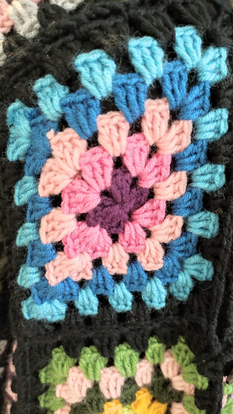 Granny Square Yarn Cardigan,Special Design Granny Square Premium Acrylic Cardigan,Handmade Patchwork Jacket,Handmade Yarn Coat