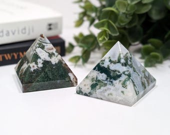 Moss Agate Pyramid | Crystal | Gemstone | Healing | Metaphysical | Spiritual | Witchcraft