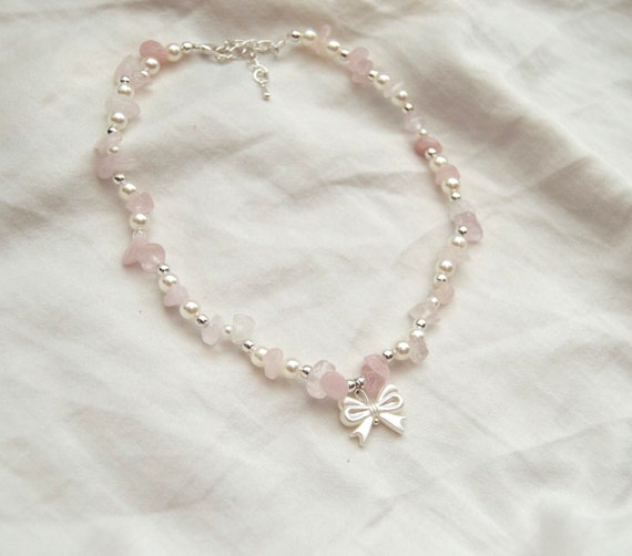 Coquette Pearl Necklace with Pink Rose