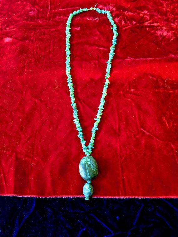 Necklace with a Vein of Turquoise Necklace.