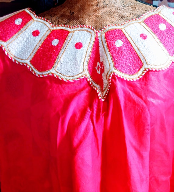 Blouse that's African folk and red - image 3