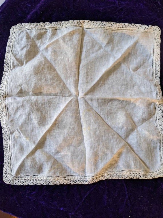 Handkerchief that is antique - image 9