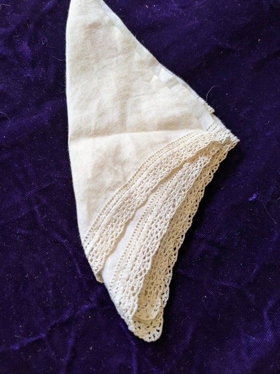 Handkerchief that is antique - image 7