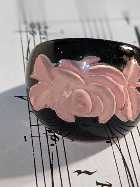 Ring of lucite - image 4