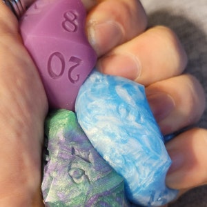 Squishy Dice (Custom requests- D20)- READ DESCRIPTION