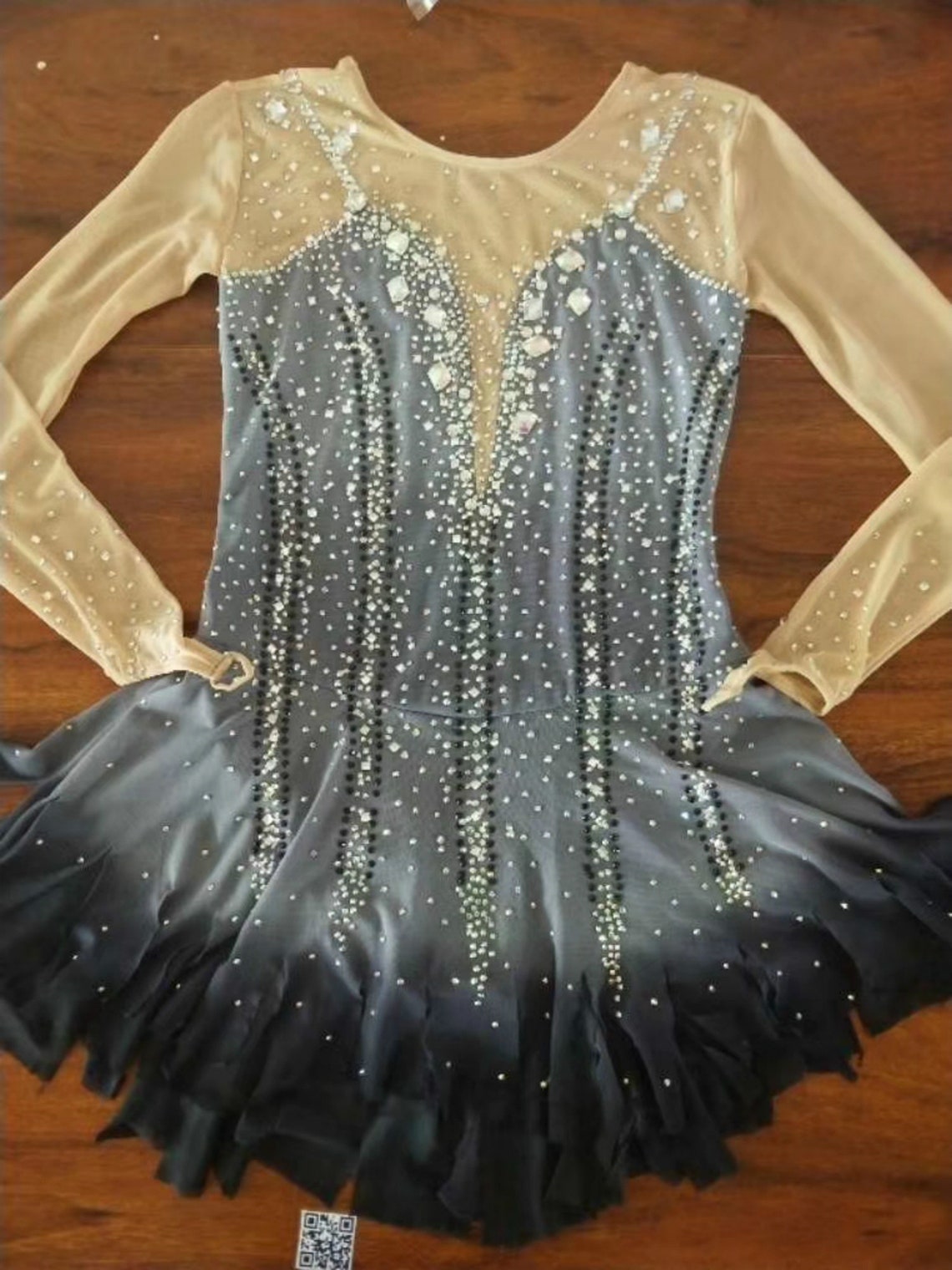Robe de patinage artistique grise pour les femmes custom Ice Etsy