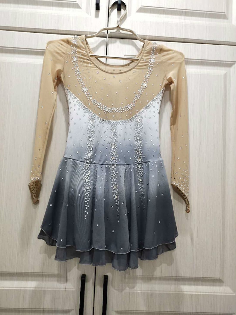 Grey Figure Skating Dress White Custom Girls Ice Skating Dresses Women Beaded Customize Competition Ice Skating Clothing Crystals image 2