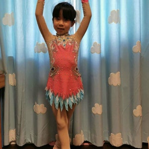 Red Custom Ice Skating Dresses for Women Dance Dress Competition Figure Skating Dress