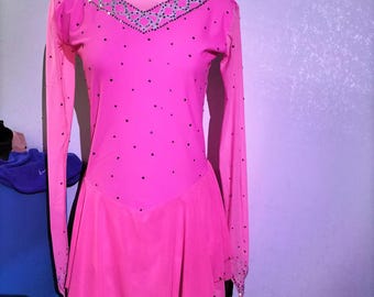 Benutzerdefinierte Rosa Eiskunstlaufkleid für Kinder, Kristall mit langen Ärmeln Eislaufen Kleidung