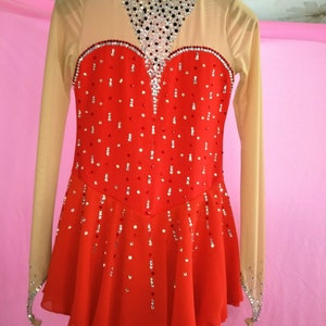 Competition Ice Skating Clothing Adult Grey Girls Figure Skating Dresses Custom Fade Beaded