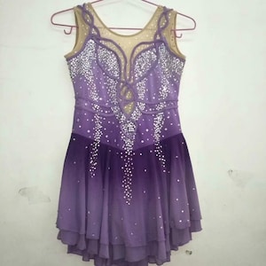 Custom Ice Skating Dresses for Women Dance Dress Purple Competition  Spandex Beaded