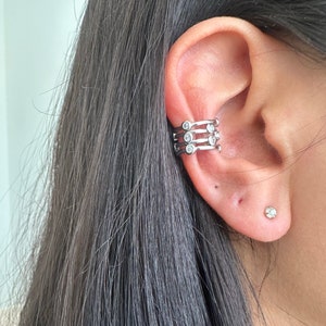 Triple Line shiny Ear Cuff, Cartilage Ear Cuff Earrings, Ear Cuff No Piercing, Waterproof Jewelry, Fake Piercing, CZ Ear Cuff