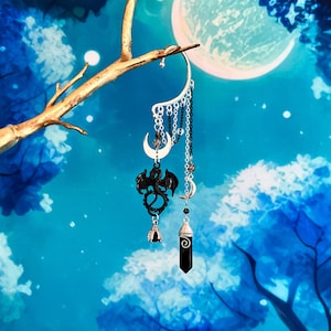 Obsidian Dragon Moon Ear Cuff: Crackled Agate, Whimsigoth Cosplay Earring, Renaissance Fair Jewelry