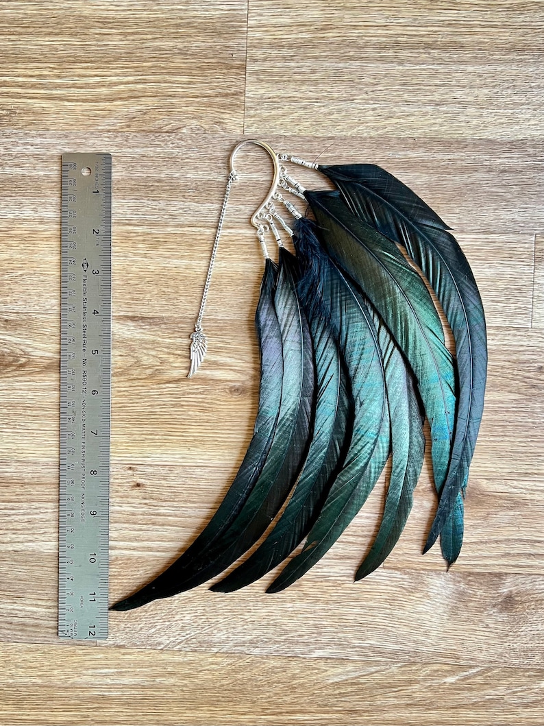 Manguito de oreja de plumas negras Raven Spirit, manguito de orejas de plumas de pájaro negro, plumas de cuervo, tocado de plumas de festival, pendientes de plumas sin perforación imagen 10