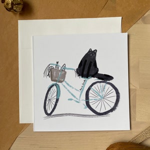Carte carrée chat noir sur un vélo avec poisson/ carte de voeux/ carte vierge/ carte pliante/ carte carrée 5 x 5 po./ cartes pour toutes les occasions