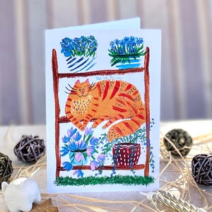 Chat parmi les fleurs/ Carte d'anniversaire verticale/ Chat sur une étagère/ carte de voeux/ carte vierge/ carte pliante/ carte 4 x 6 po./ cartes d'anniversaire/ art de chat