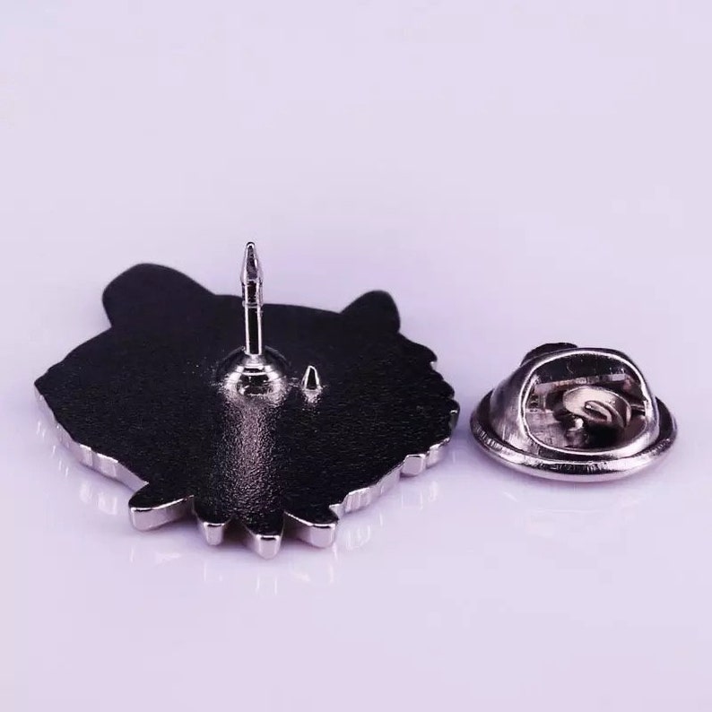 Mononoke Hime Brooch and Enamel Pin Cartoon Mask Metal Denim Hat Collar Lapel Pin Jewelry