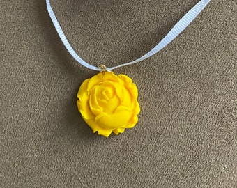 SuffrageYellow Rose 19th Amendment Artisan Handmade Choker Pendant Drop Charm Ribbon Necklace Gold 100th Anniversary