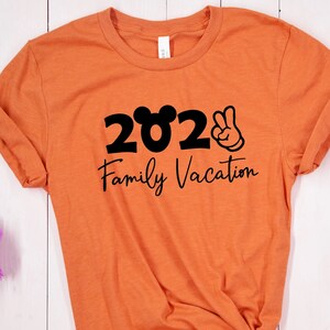 Magliette per le vacanze in famiglia Disney 2026, Magliette abbinate per le vacanze 2026, Magliette Disney World 2026, Magliette per il viaggio Disney 2026, Magliette Walt Disney 2026