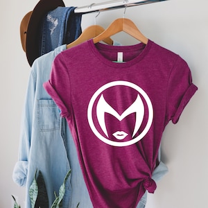 WandaVision Marvel TV-program T-shirt | WandaVision-ikoner | WandaVision T-shirt | Wanda & Vision I Agatha All Along T-shirt I Superhjälte-tröja Heather Raspberry