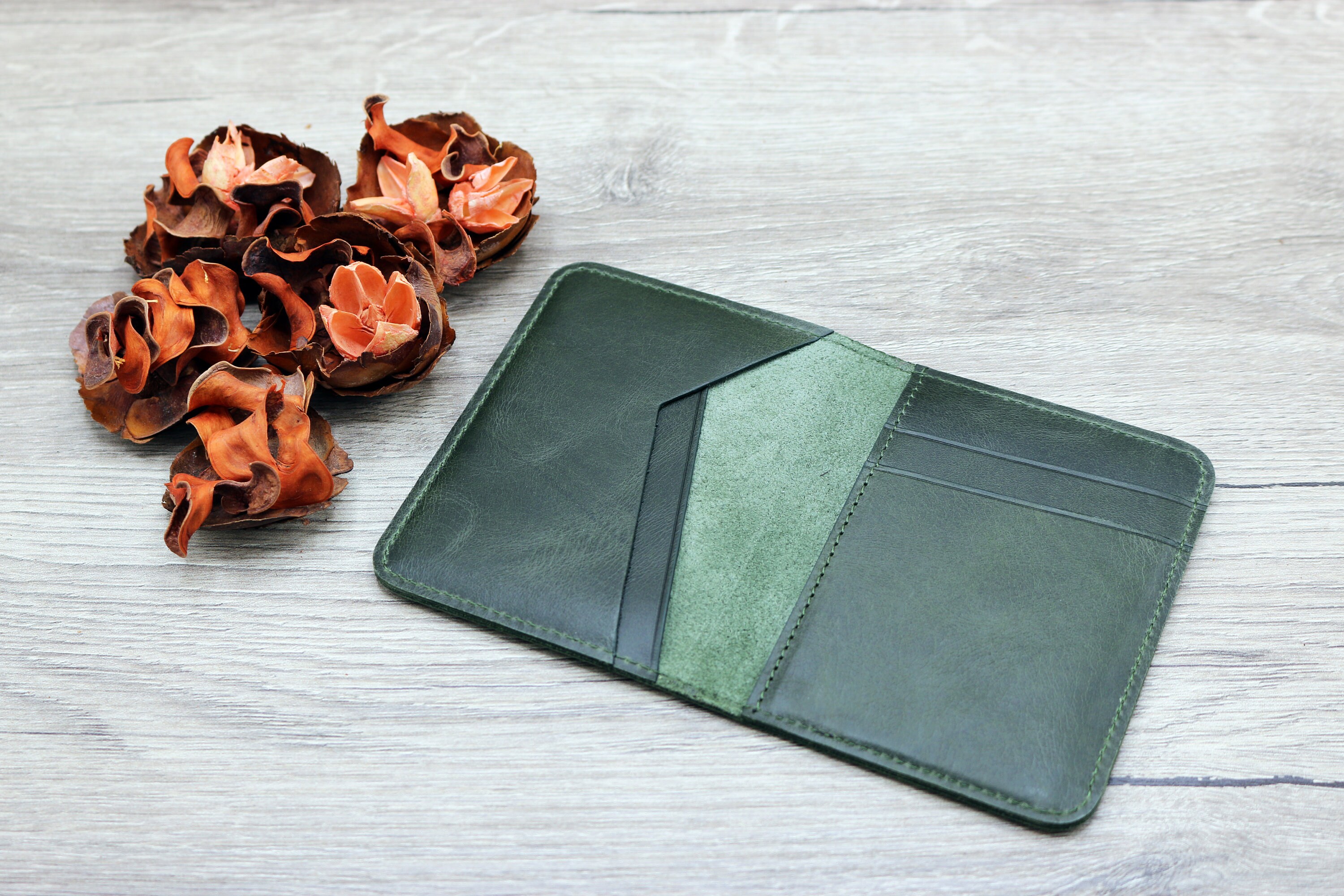 Personalized Emerald Green Leather Minimalist Wallet Men Etsy